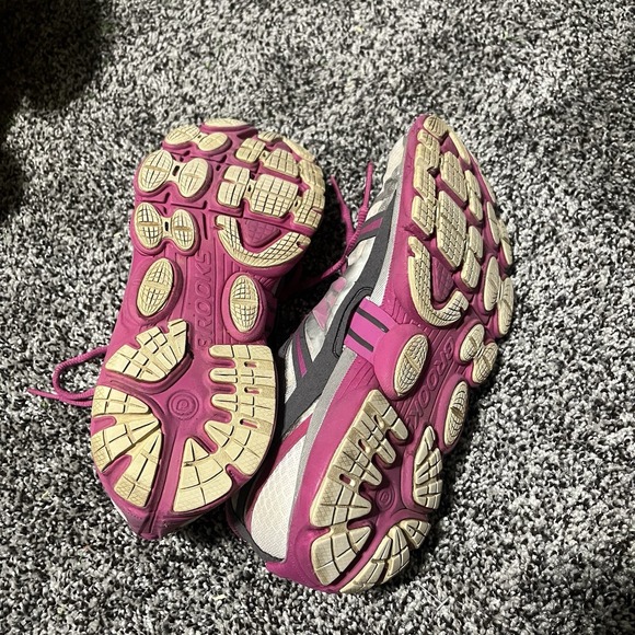 Brooks Womens Pure Cadence 1201541B801 White Pink Running Sneakers Size 9.5B Med - Picture 6 of 9
